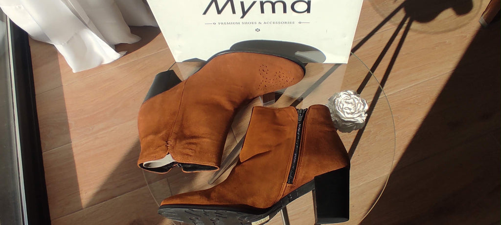Myma camurça camel