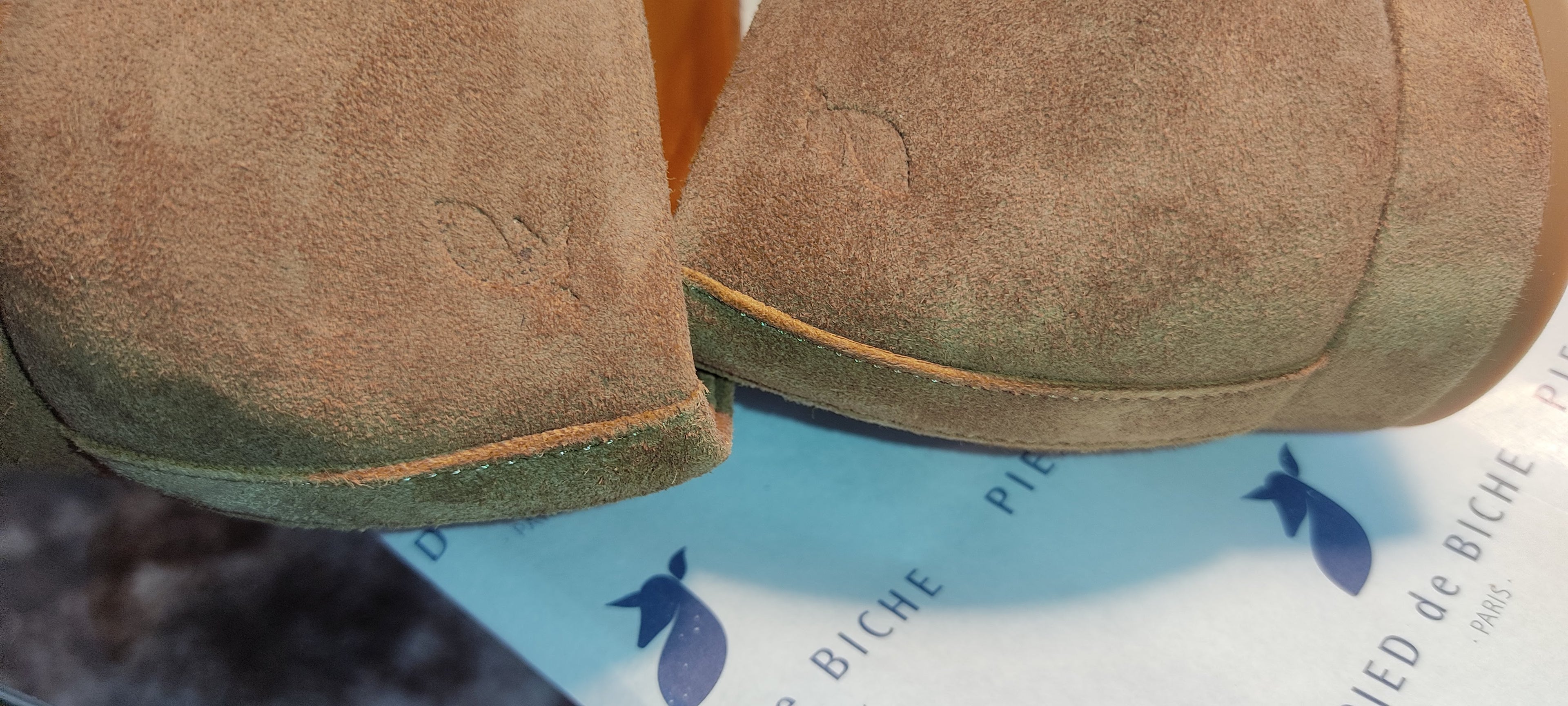 Pied de Biche Jane camel 38