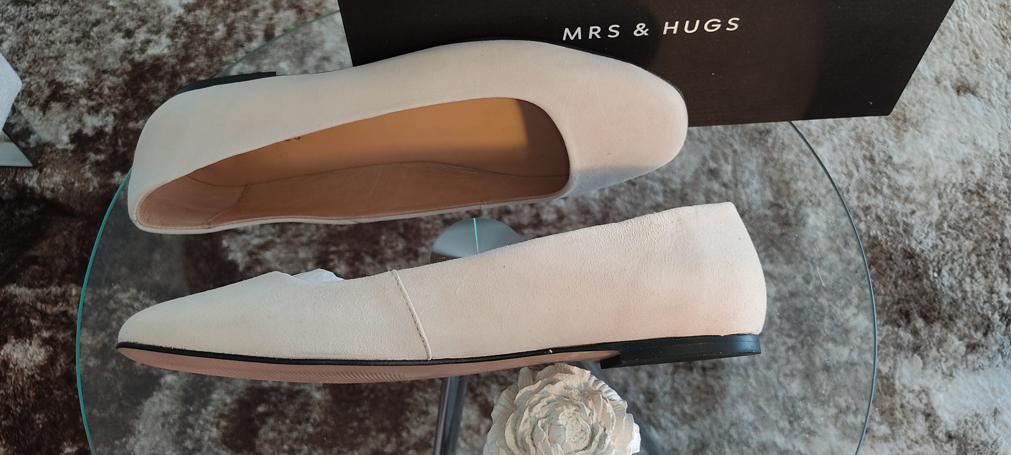 Mrs & Hugs Creme 41