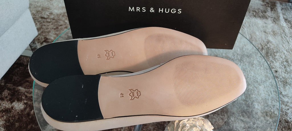 Mrs & Hugs Creme 41