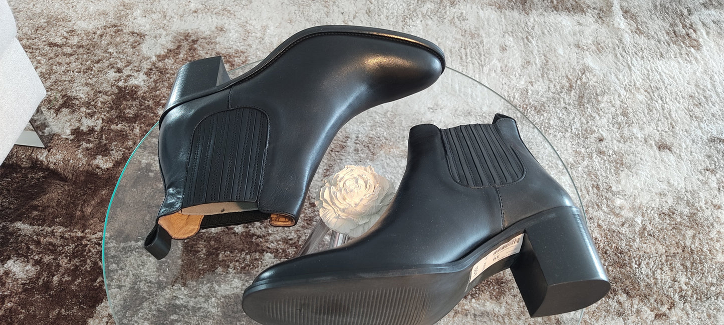 Caroll Echupa Black 39