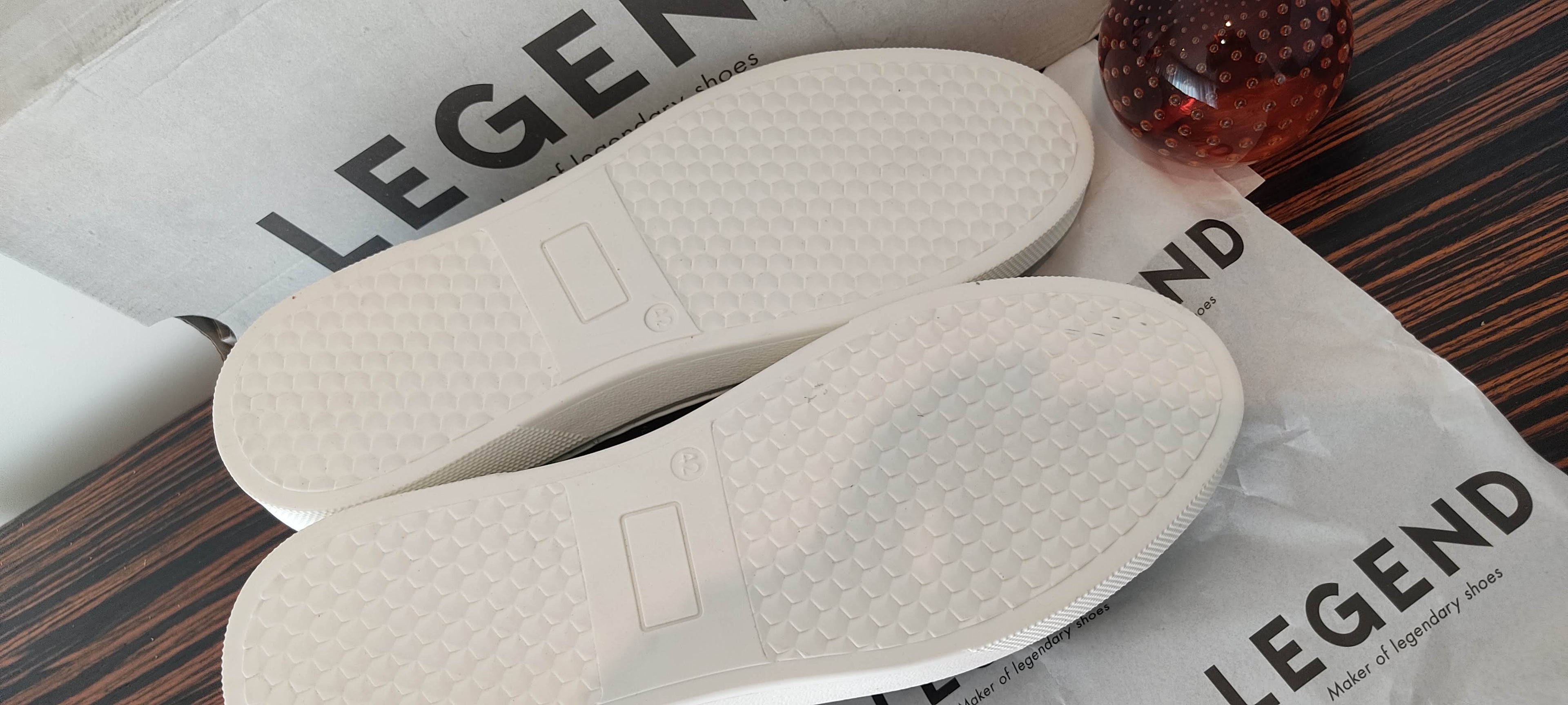 Legend Fontana Black 42