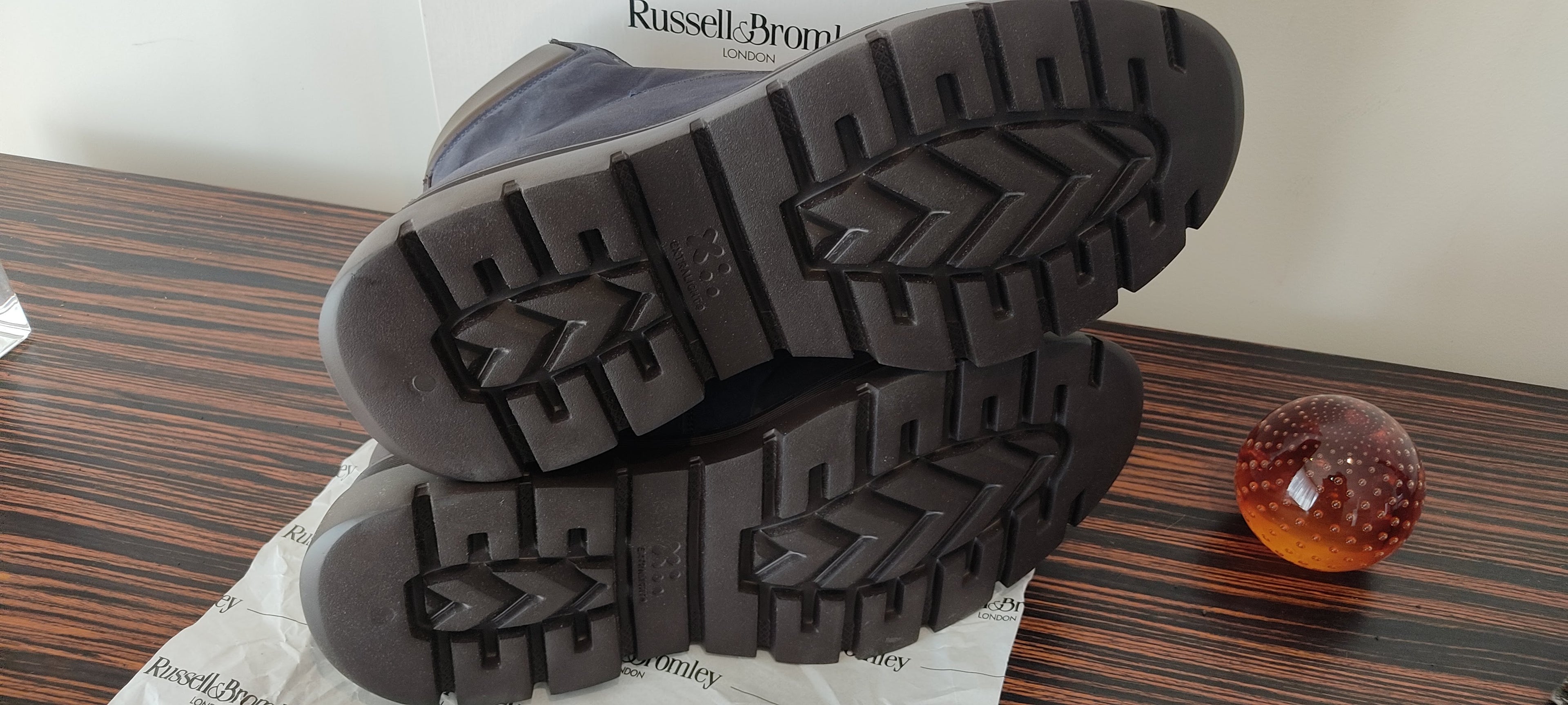 Russel & Bromley Conquest Navy