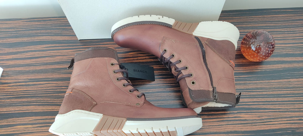 Boots Bianco camel