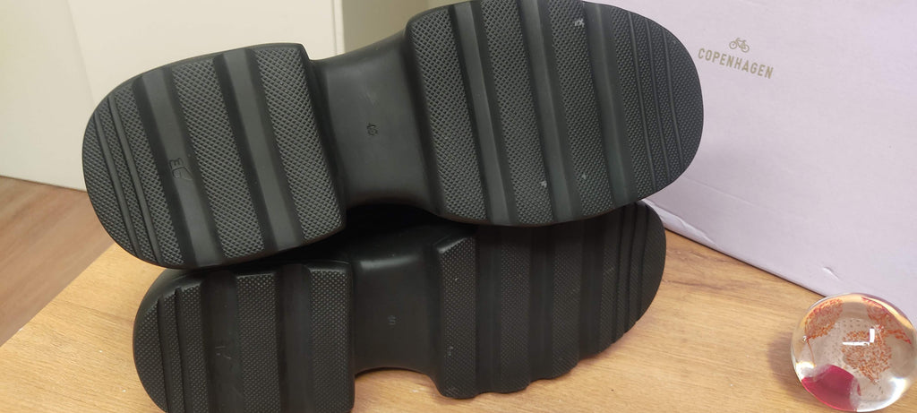 Copenhagen Black Snow