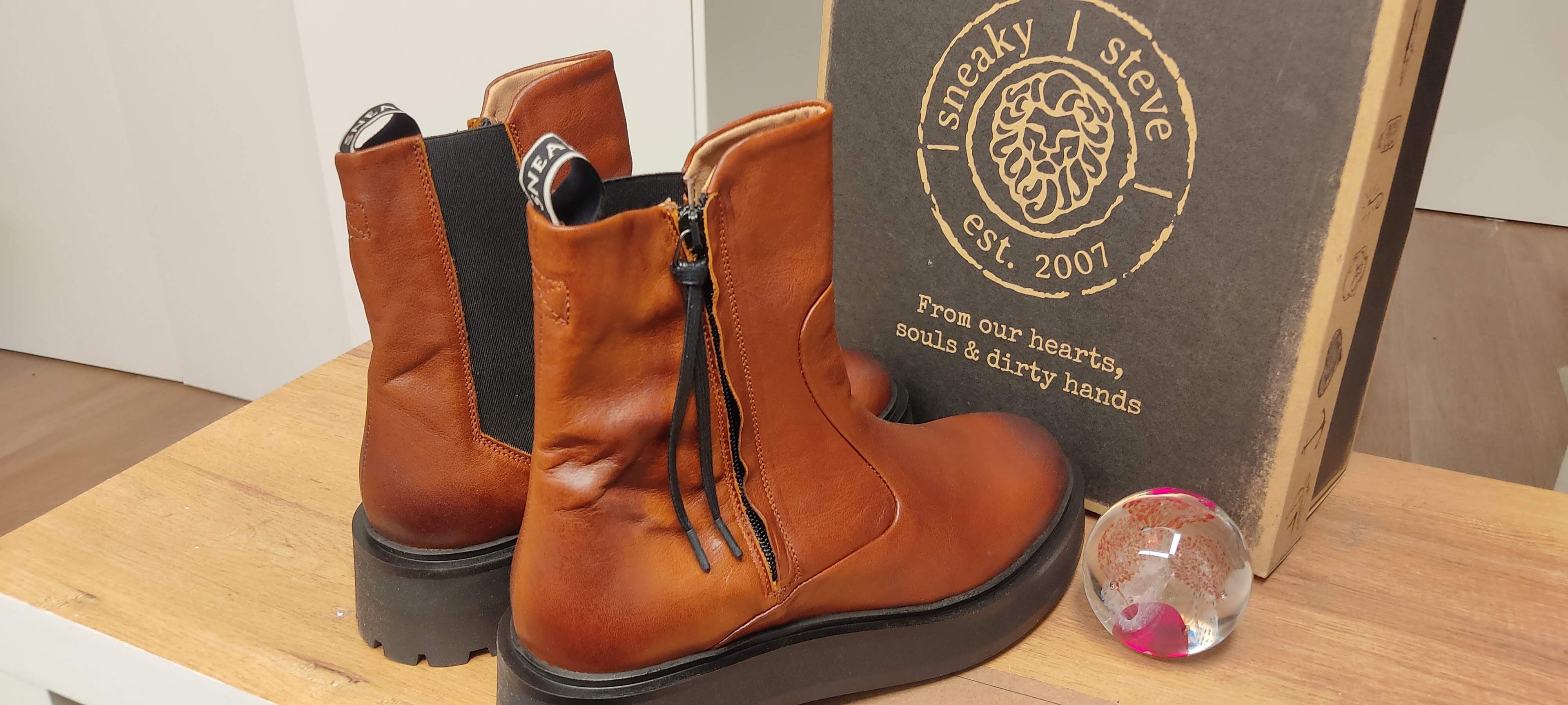 Sneaky Steve Inez Cognac