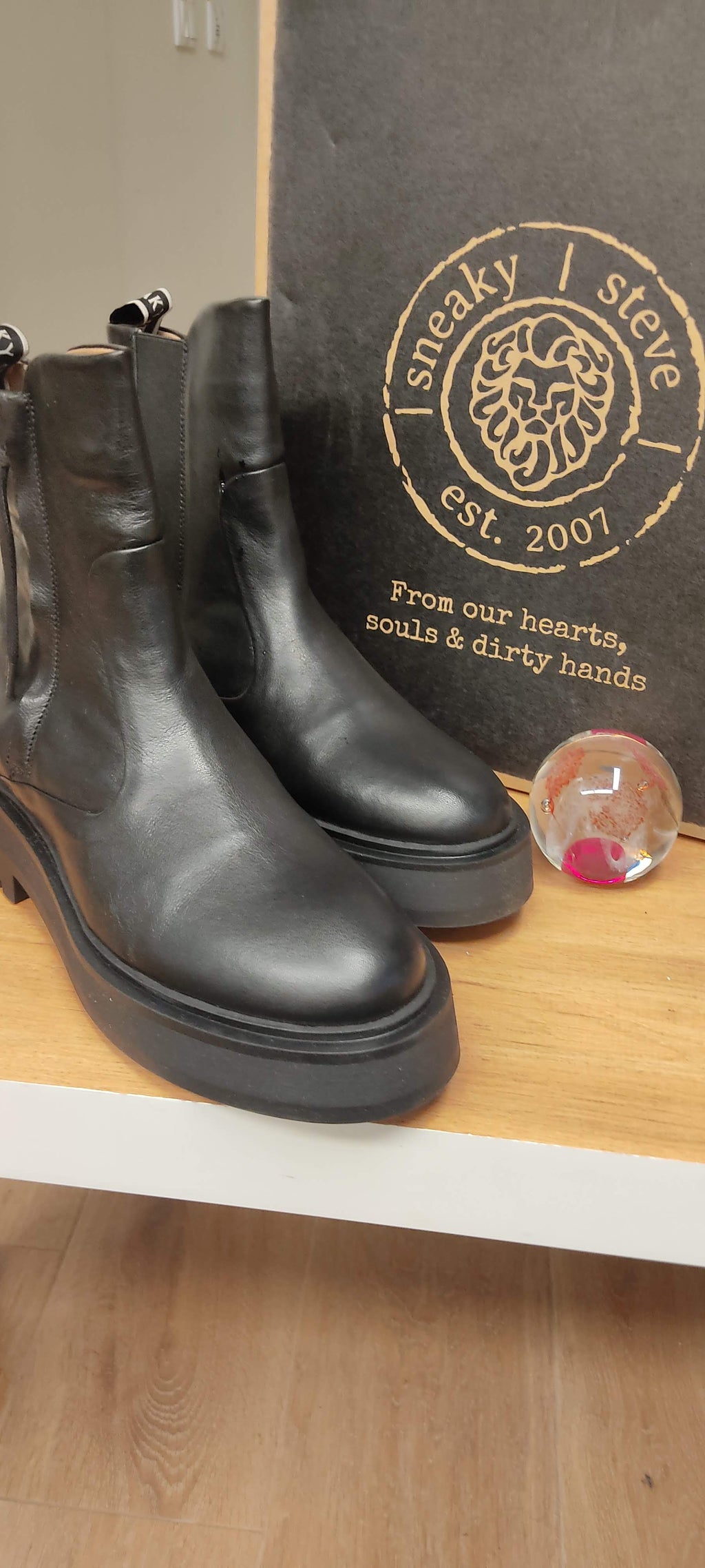 Sneaky Steve Inez Black