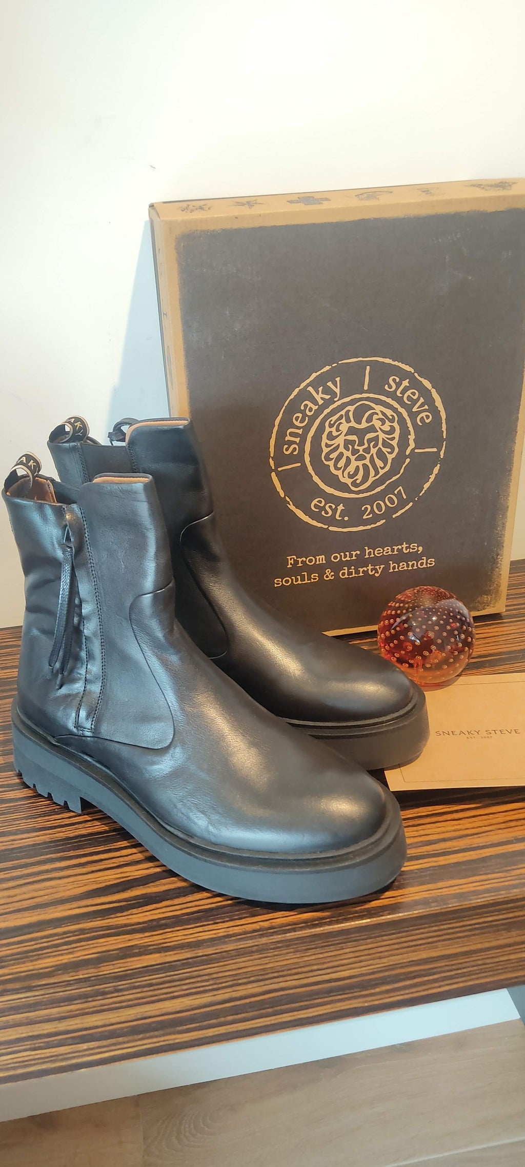 Sneaky Steve Inez Black