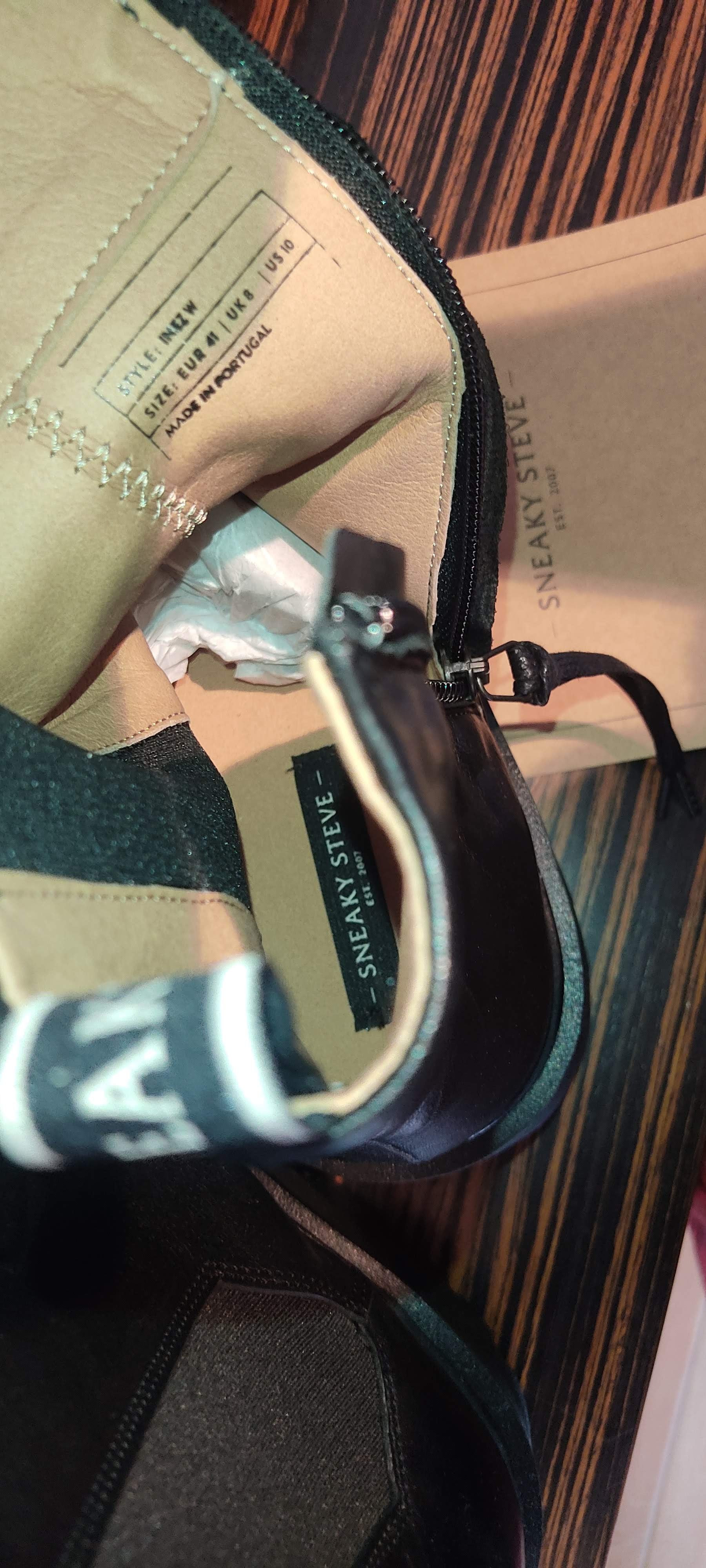 Sneaky Steve Inez Black